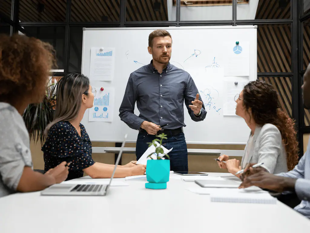 Équipes utilisant l’IA générative pour produire du contenu