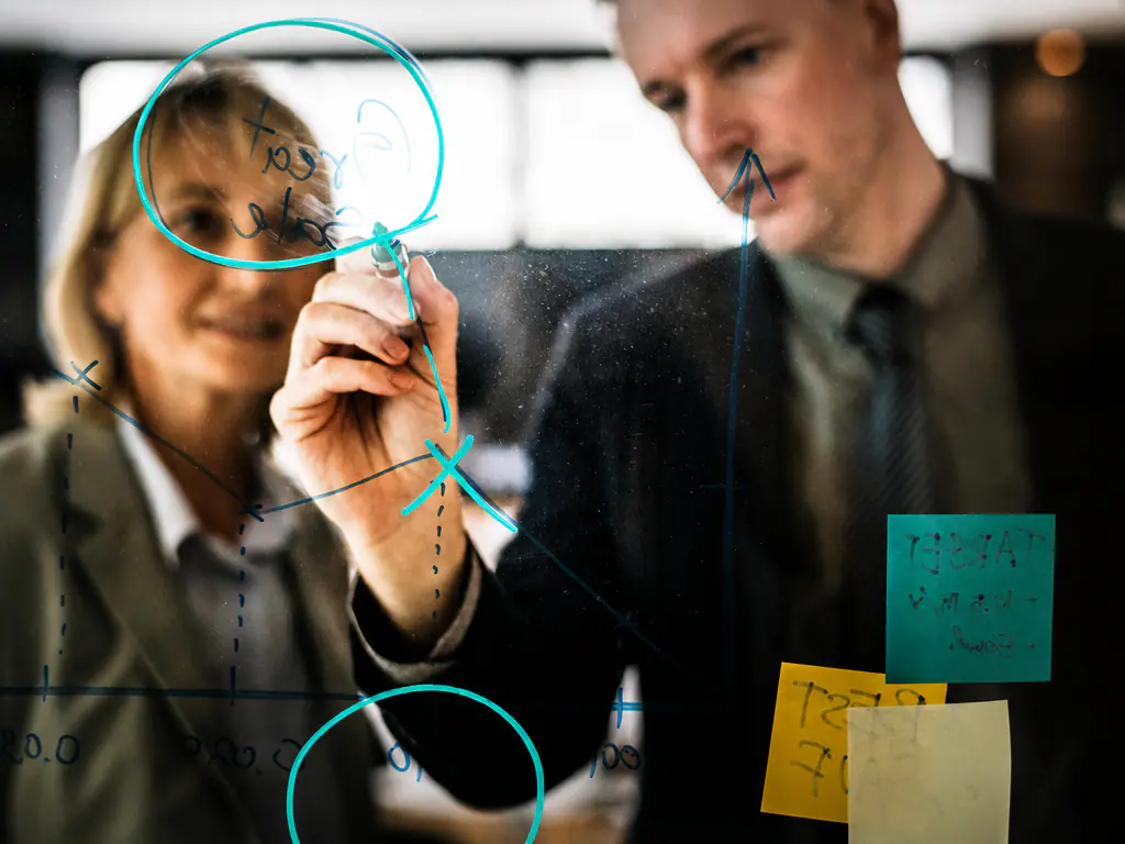 Préparation d’un programme de formation IA sur les cas réels d’une entreprise